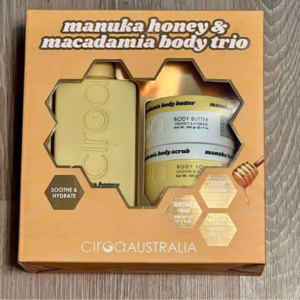CIROA Australia Manuka Honey Macadamia Trio Scrub Body Butter Body Wash Gift Set